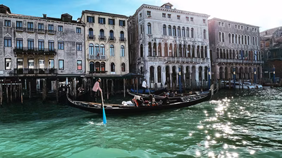 Venice in November - cloudless & crowd-less (almost)