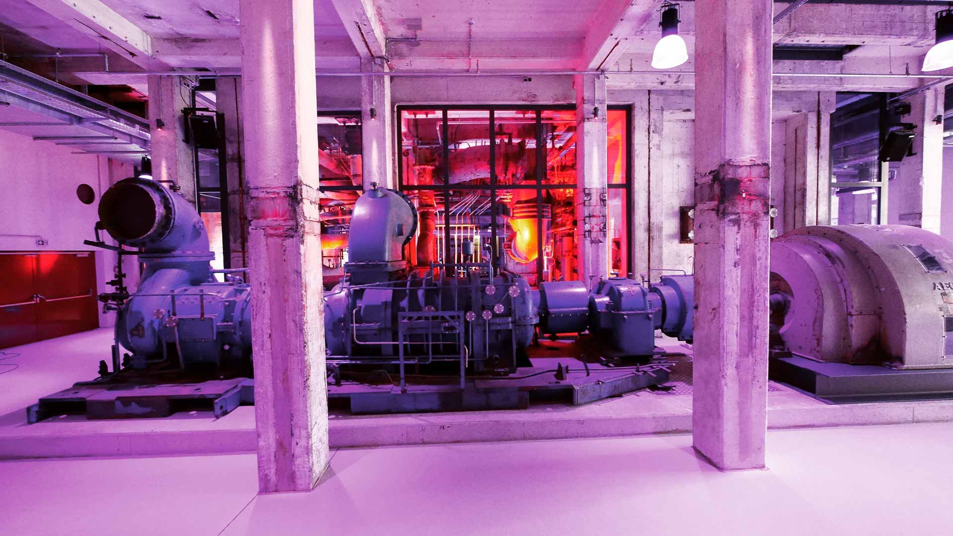 Pillars in an industrial event venue