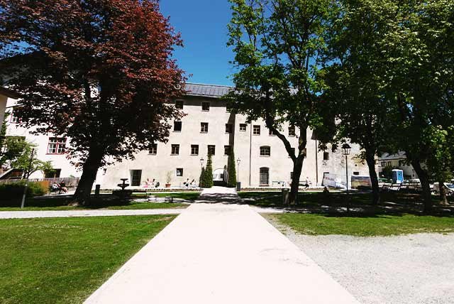 Path leading to the buildings in central KItzbühel