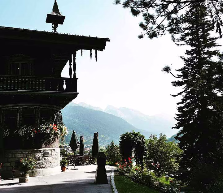 Historic villa on the mountainside in St Anton