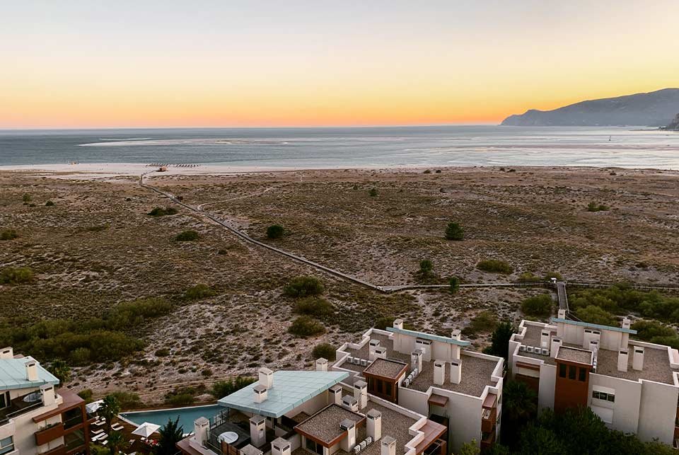 Tróia peninsula at sunset